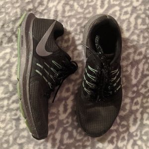 Nike run swift shoes